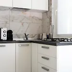 Elegante Piano Terra A 200 Mt Dal Mare Apartment
