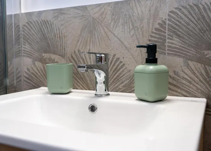 Elegante Piano Terra A 200 Mt Dal Mare Lägenhet *